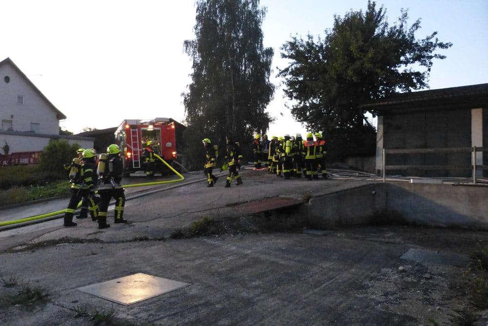 Einsatzübung B3-Person in Tyrlaching, Foto 3