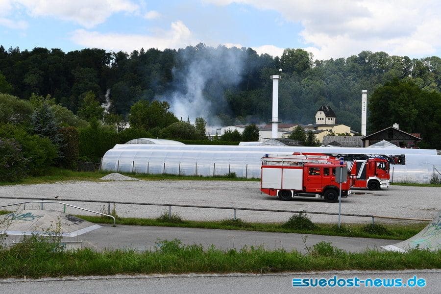 Papierballen in Brand, Trostberg, Foto 2