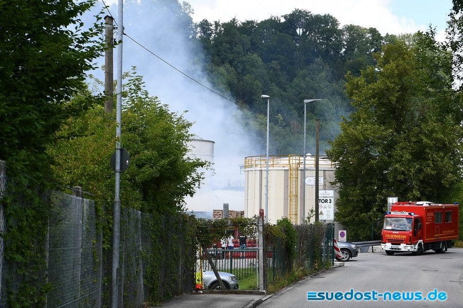 Papierballen in Brand, Trostberg, Foto 5