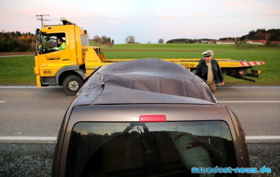 Verkehrsunfall mit zwei PKWs, TS 42 Kamping, Foto 5