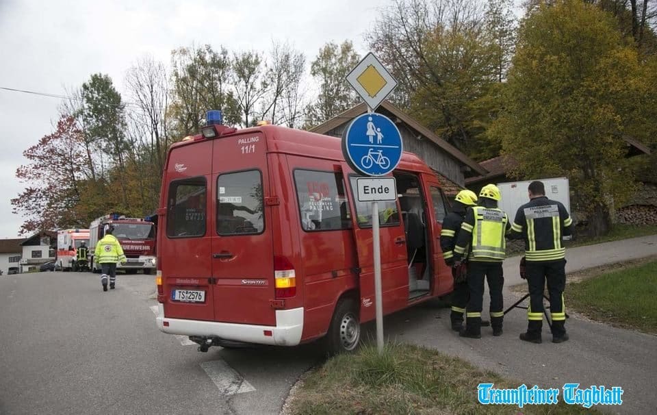 Schwelbrand in Holzdecke, Polsing, Foto 1