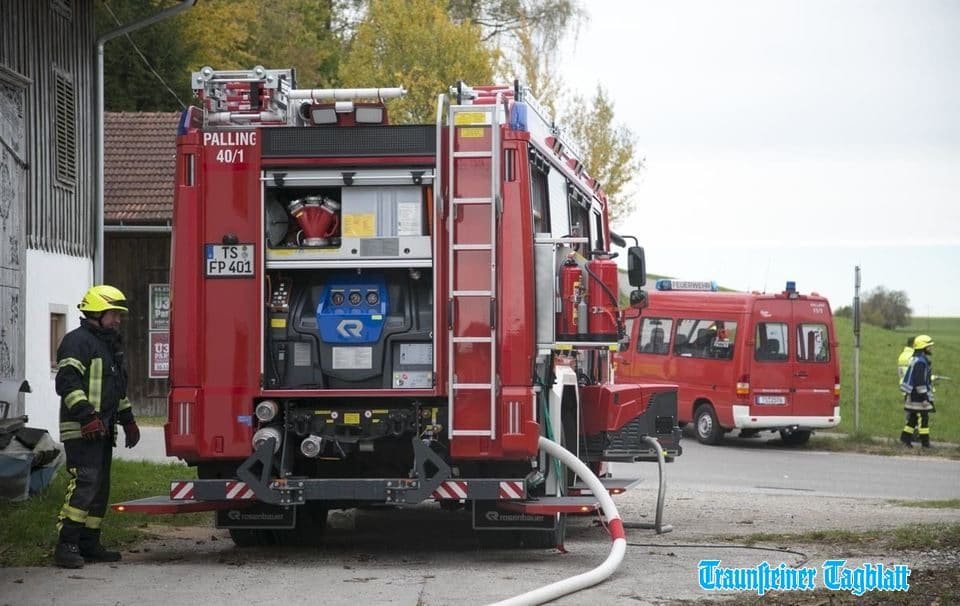 Schwelbrand in Holzdecke, Polsing, Foto 8